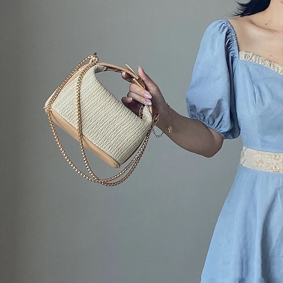 SolunaWeave™ – Halo Braid Shoulder Bag